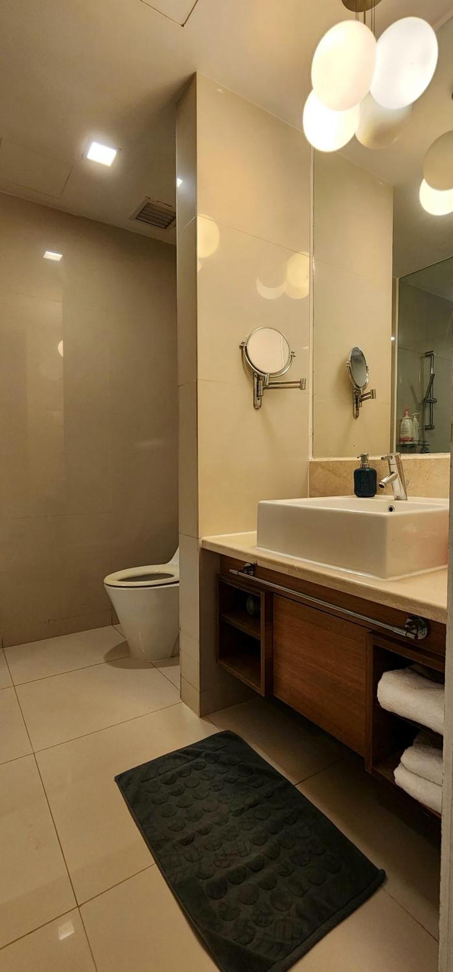 163 Super King Bed Near Petronas Twin Tower Klcc Kl Convention Center Kuala Lumpur