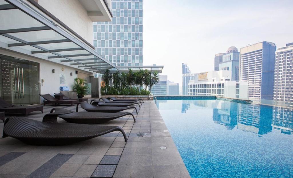 163 Super King Bed Near Petronas Twin Tower Klcc Kl Convention Center
